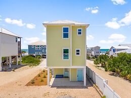 Pet Friendly Beach House - Beach Hop