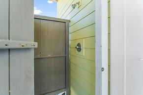 Pet Friendly Beach House - Beach Hop