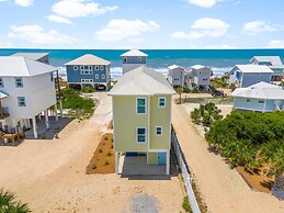Pet Friendly Beach House - Beach Hop