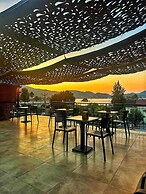 MAKİA OTEL
