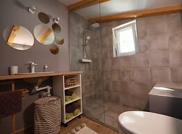 Stone House Bay View - Kaštel Lukšić