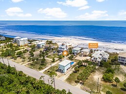 Pet Friendly Beach House - One Palm