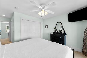 Pet Friendly Beach House - One Palm