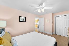 Pet Friendly Beach House - One Palm