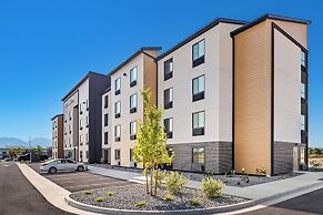 LivAway Suites Portland-Scarborough