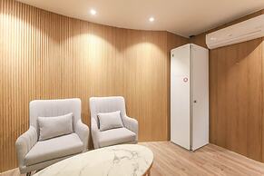 Jeonju Hotel Twosome Stay Junghwasandong