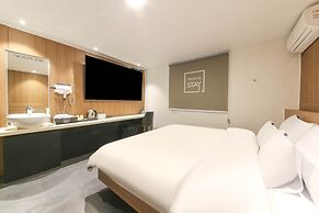 Jeonju Hotel Twosome Stay Junghwasandong