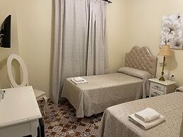 Hostal Flor de Lis - Lojo