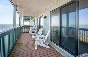 Beautifully Updated 3-bed, 2-bath Oceanfront Retreat