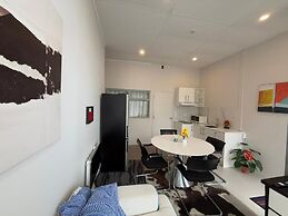 free parking 2Bed family home in AKL CBD