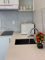 free parking 2Bed family home in AKL CBD