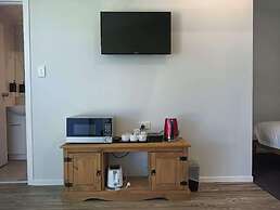 2 double and 1 sofa beds chalet 7D