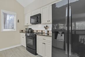 9 Ruddy Turnstone at The Sea Pines Resort