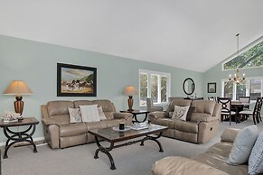 9 Ruddy Turnstone at The Sea Pines Resort