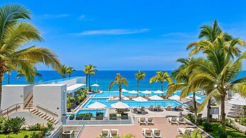 Gorgeous 1BR with Pools & Sea Views