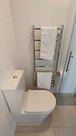 Near Sky Tower Cozy 1B Apt Close to Port