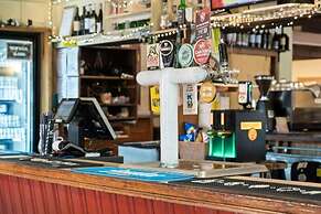 Harrietville Snowline Hotel