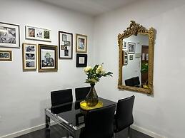 A 20 Pasos del Museo Picasso