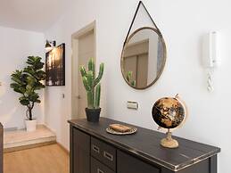 Old City Center Penthouse