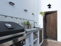 Old City Center Penthouse