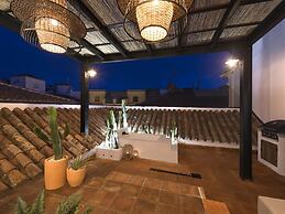 Old City Center Penthouse