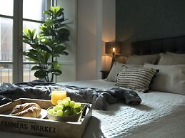 Old City Center Penthouse