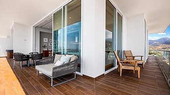 Panoramic Hot Tub Oceanview Penthouse