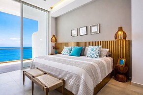 Oceanview Luxury 4BR Penthouse