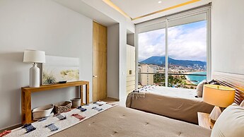 Panoramic Hot Tub Oceanview Penthouse
