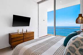 Oceanview Luxury 4BR Penthouse