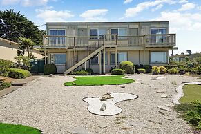 Charming 2BR Ocean Getaway in Pacifica