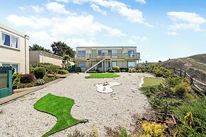 Charming 2BR Ocean Getaway in Pacifica