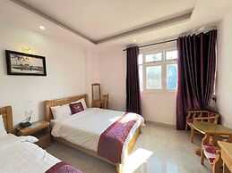 AM MEMORY CENTRE HOTEL