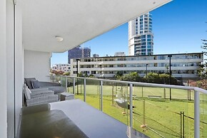 Broadbeach Blvd Apartment