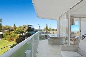 Broadbeach Blvd Apartment