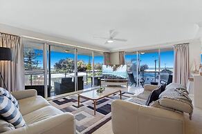 Broadbeach Blvd Apartment