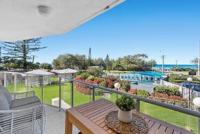 Broadbeach Blvd Apartment