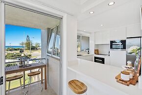Broadbeach Blvd Apartment