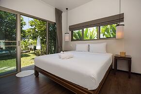 Live the Tropical Dream at Villa Mylico