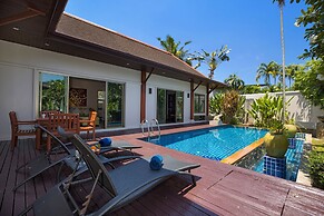 Live the Tropical Dream at Villa Mylico