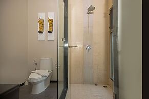 Live the Tropical Dream at Villa Mylico