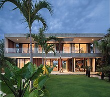Villa Famara Bali