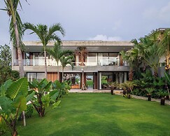 Villa Famara Bali