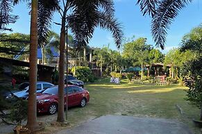 Mom Shie'S Apartelle