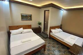 Mom Shie'S Apartelle