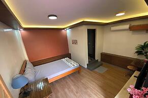 Mom Shie'S Apartelle