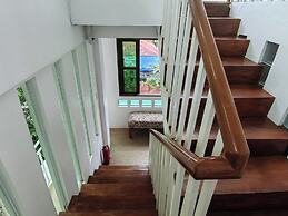 Connieboy Pension House