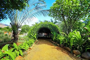 Monteria Village