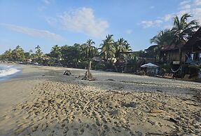 Comfortable and Modern Apartment With a Pool