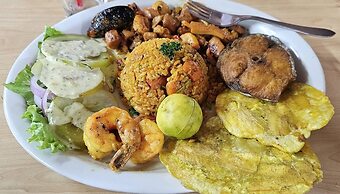 Comfortable and Modern Apartment With a Pool